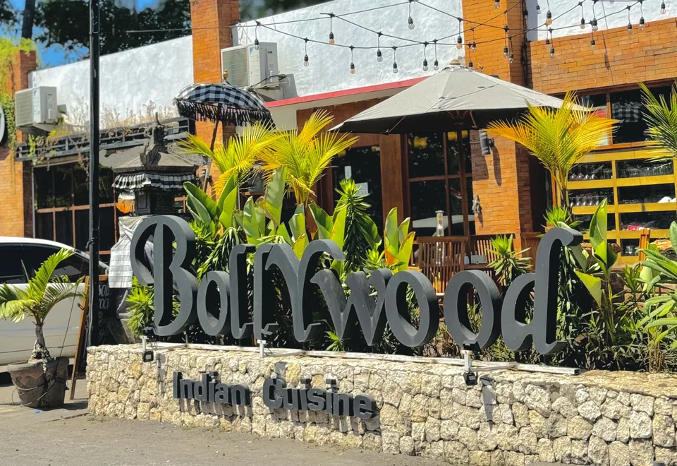 Bollywood Indian Cuisine frontage at Nusa Penida